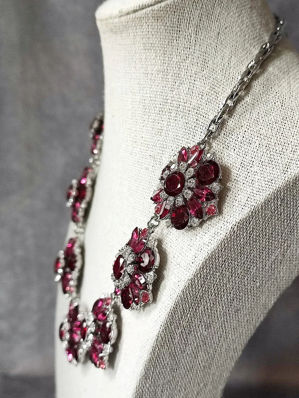 Crystal Raspberry Ruby Spectacular Formal Statement Necklace 200 Crystals NWOT